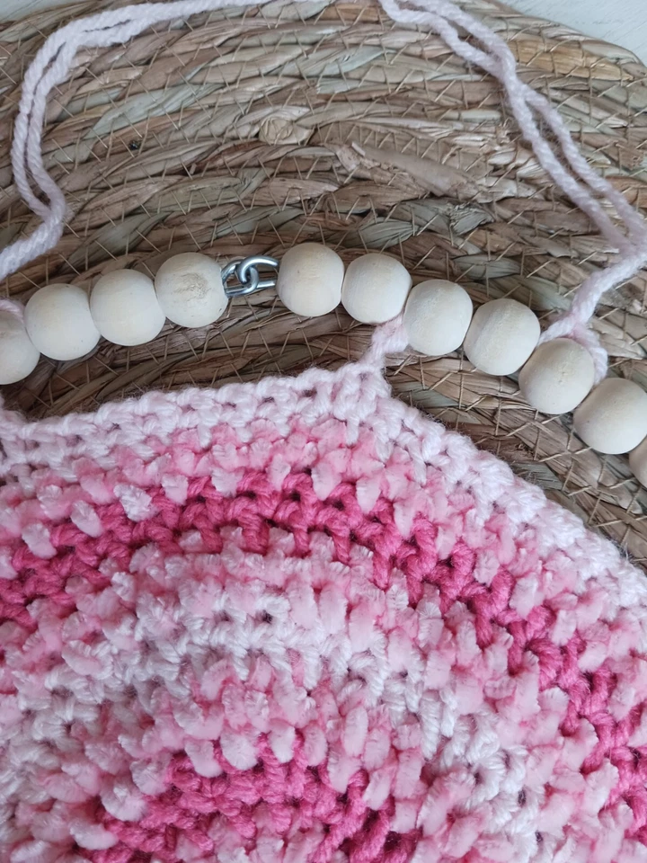 Arte de pared de ganchillo boho hecho a mano colgante texturizado decoración del hogar rosa 10" guardería bebé Foto 2 de 4