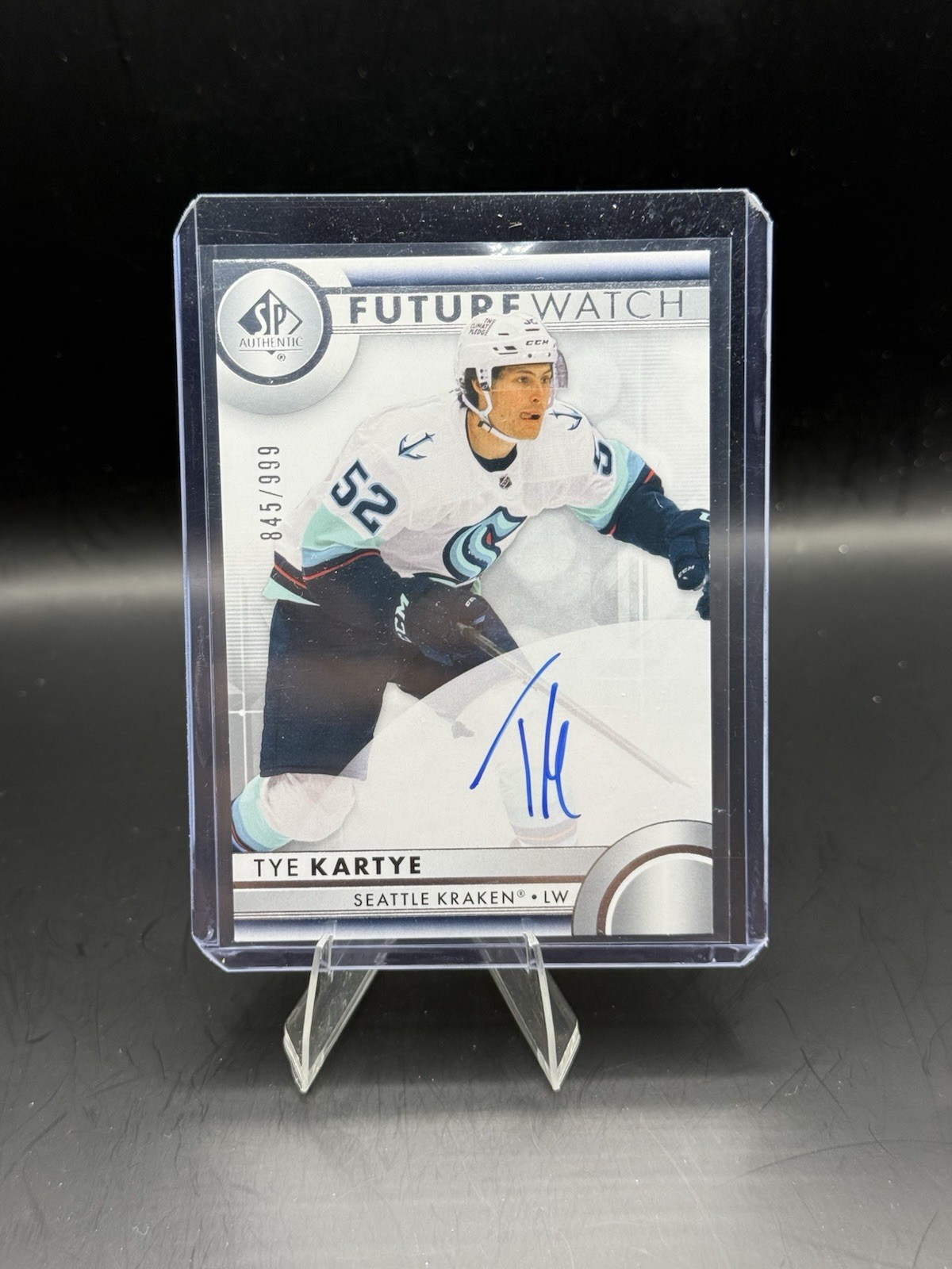 2023-24 SP Authentic Future Watch /999 Tye Kartye #127 Rookie Auto RC