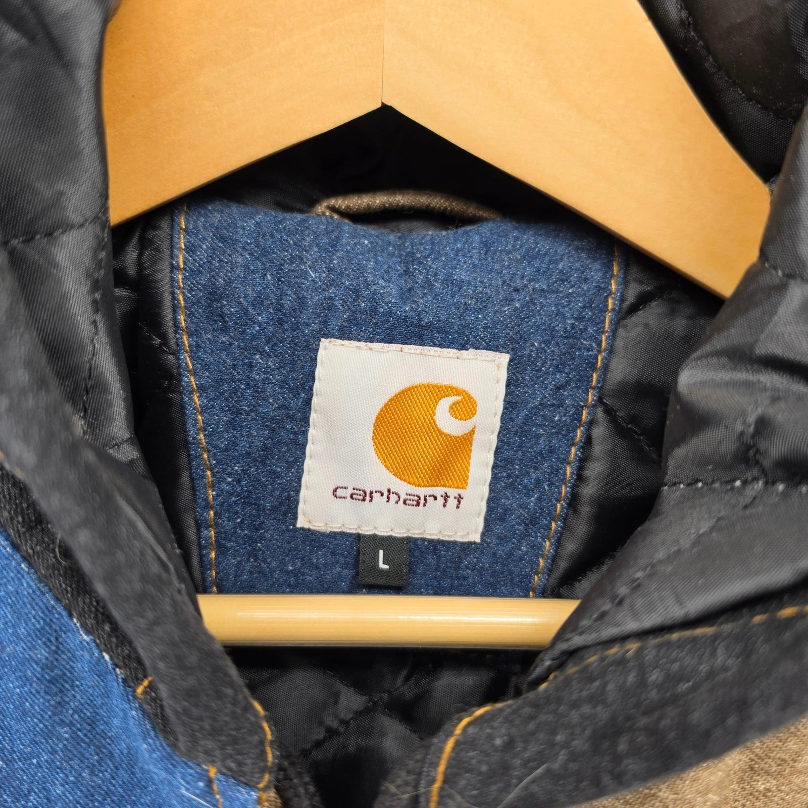 Carhartt Reworked Patchwork Denim Jacket Mens Large Hooded Quilted Lined Work - product detail image 2