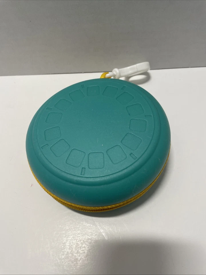 View Master Storage Case 2003 Green Preowned - Image 2 of 4