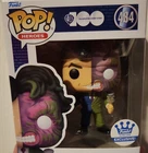 Funko Pop! Vinyl Exclusive Two-Face 484 DC Universe Heroes Figure