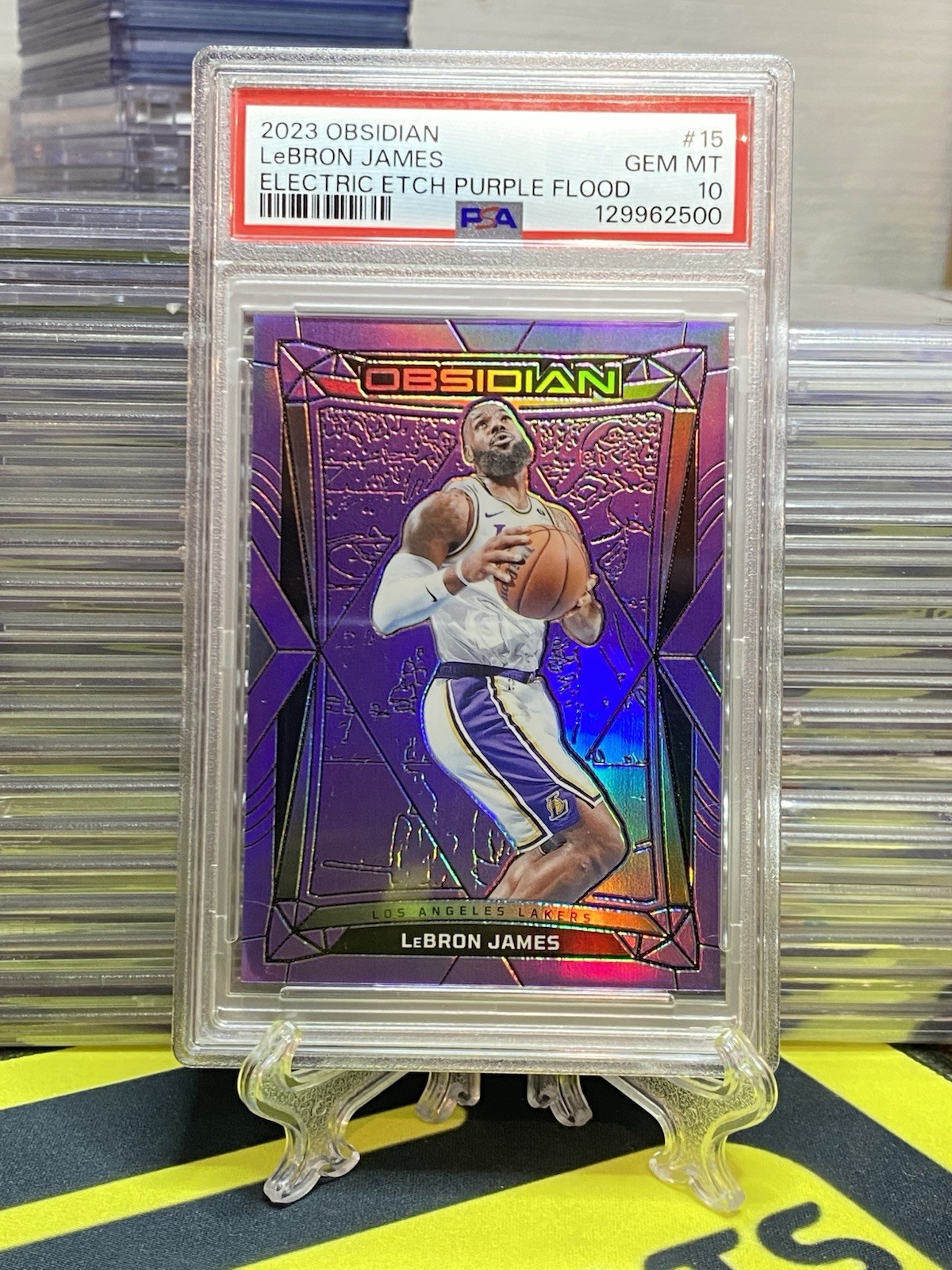 Lebron James 2023-24 Panini Obsidian #15 Purple Flood Prizm SP #’d /49 PSA 10