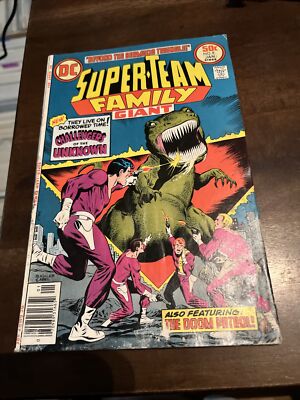 Super-Team Family #8 1977 DC Challengers of Doom Patrol *WE COMBINE SHIPPING