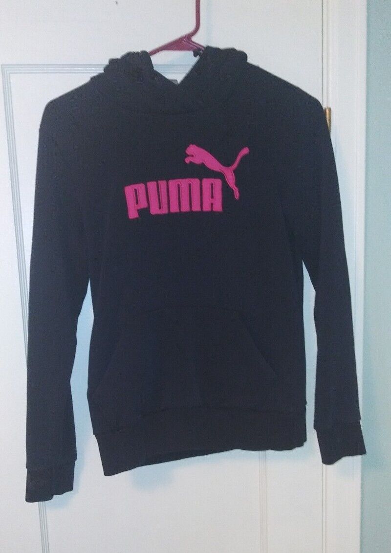 Puma Womens Size Medium Black Pink Logo Sweatshirt Embroidered Logo