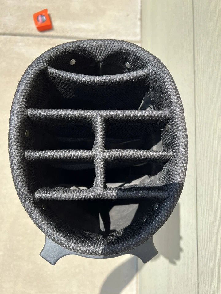 Bolsa de golf Mikes Hard Lemonade 10 aniversario RJ Sports Rambler X 7 autoportante Foto 4 de 4