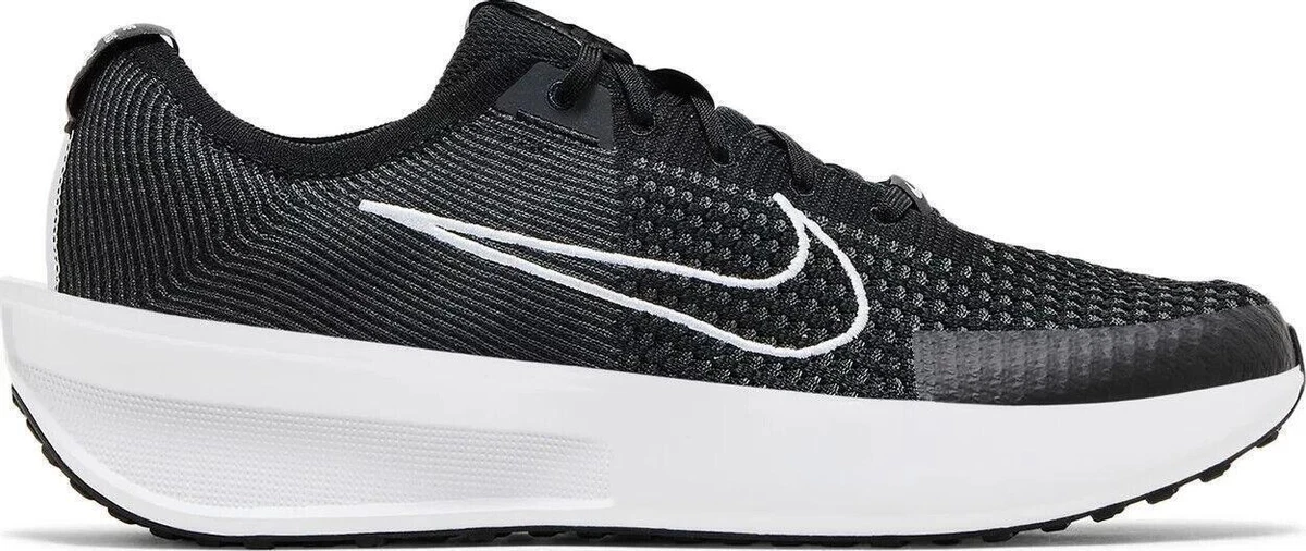 Nike Interact Run Black White for Sale | Authenticity  display picture 1