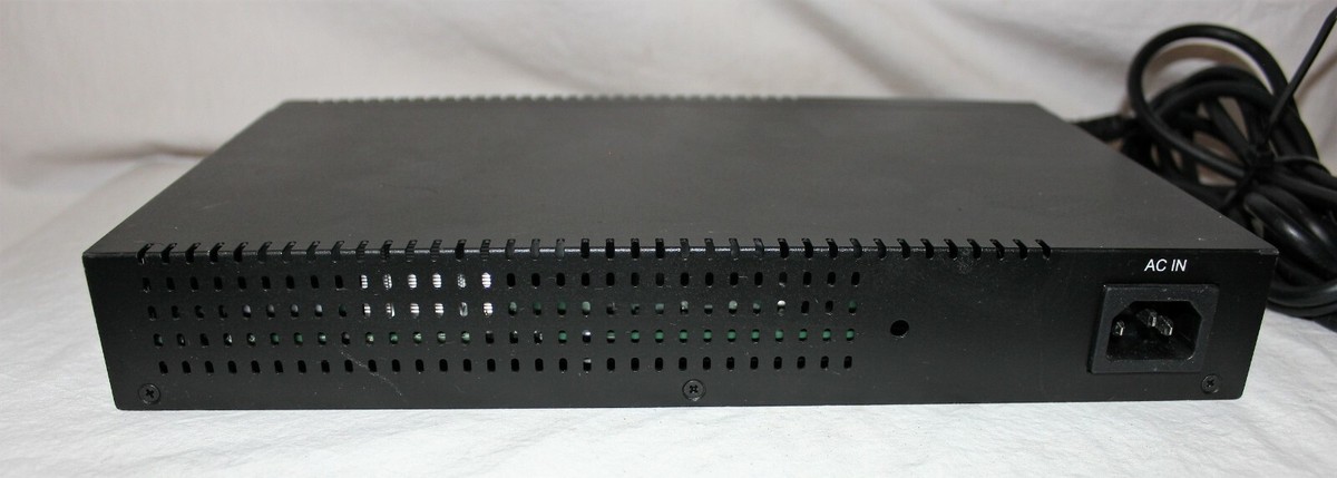 Buffalo Giga Switching Hub BS-G2124U tested pull from working Buffalo Giga Switching Hub BS-G2124U tested pull from working
