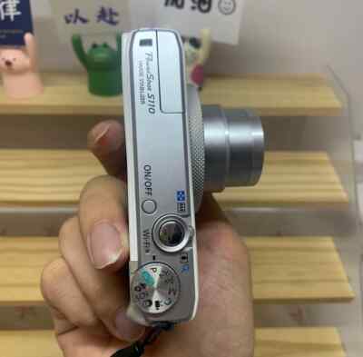 Canon PowerShot S110 12.1Mp Compact digital Camera 5X Zoom f/2.0
