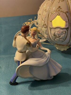 LENOX Disney Cinderella's Enchanted Lighted Coach and Cinderella