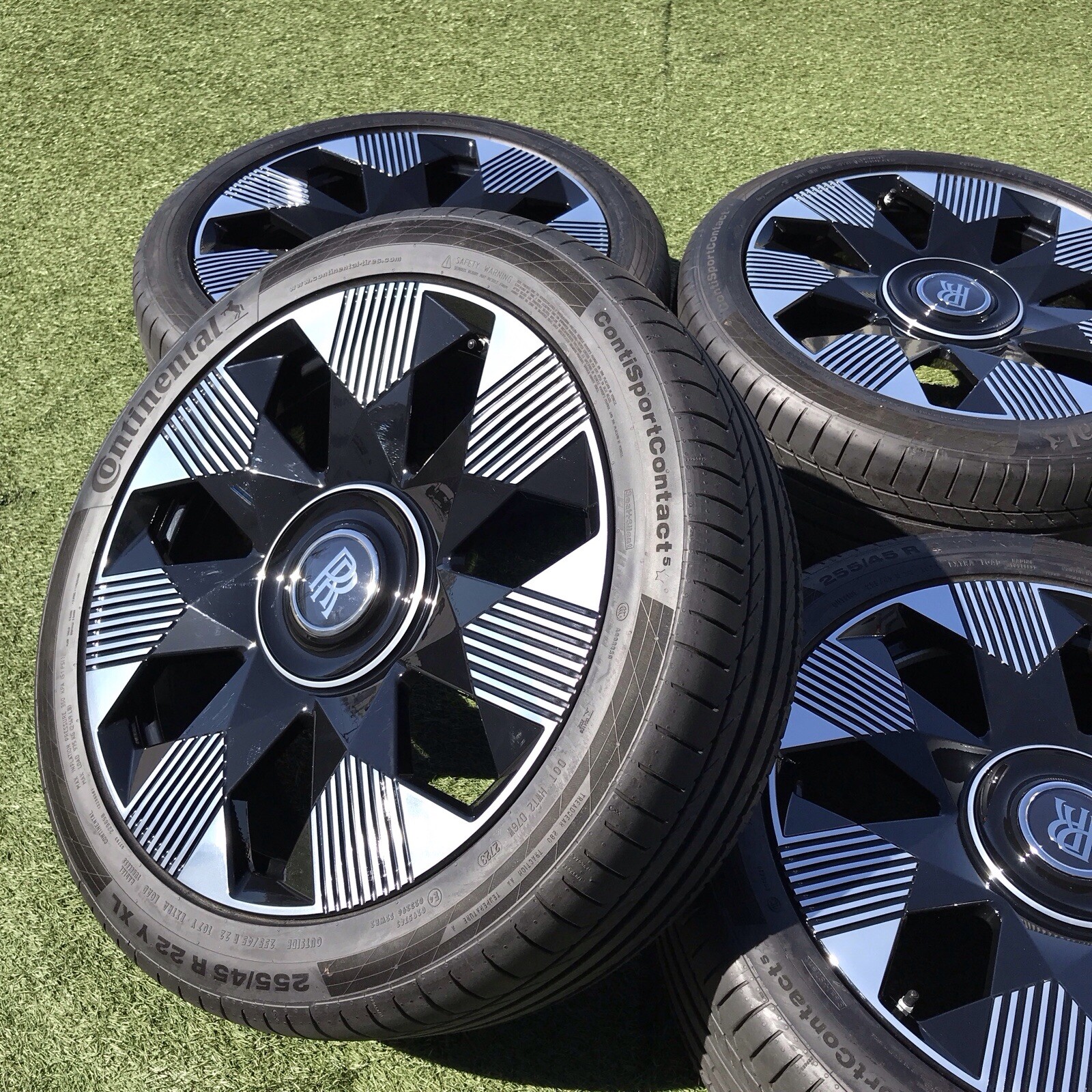22 PHANTOM ROLLS ROYCE RIMS TIRES TPMS NEW SET 4 GENUINE 2025 036423 01293 93074