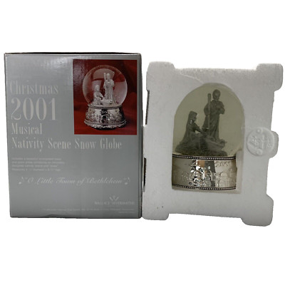 Wallace Silversmiths 2001 Snow Globe 6.75'' Musical Nativity Scene W075034 NIB