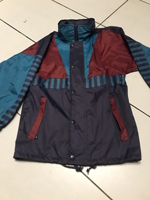 Wasserdichte Kinderjacke .Größe 26'' Brust Regatta