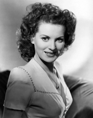 Maureen O'Hara Smiling Headshot 8x10 PRINT PHOTO