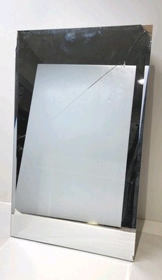 Glacier Bay Cabinet w/ (Cracked) Mirror 16'' x 26'' Recessed/Surface Mount, White