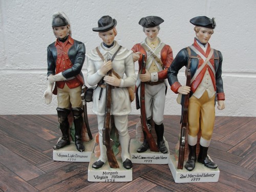 Set of 4 Procelain American Revolutionary War Soldier Figurines