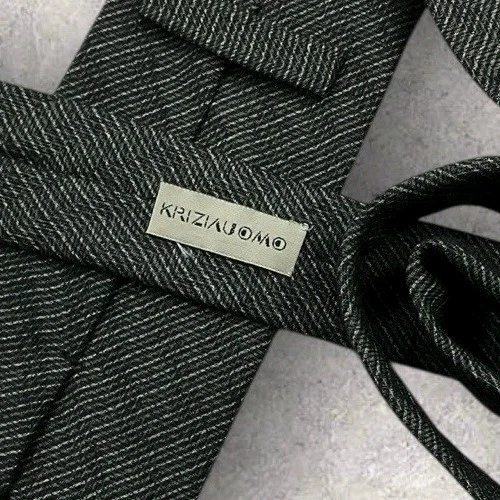 Corbata KRIZIA Mezcla Lana ITALIA Gris Rayas W:3.5" Usada en Excelente Condición Foto 2 de 4