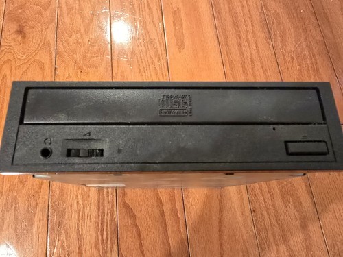 Vintage Samsung SW-248 CD-RW Internal CD-ROM Drive - 第 1/2 張圖片