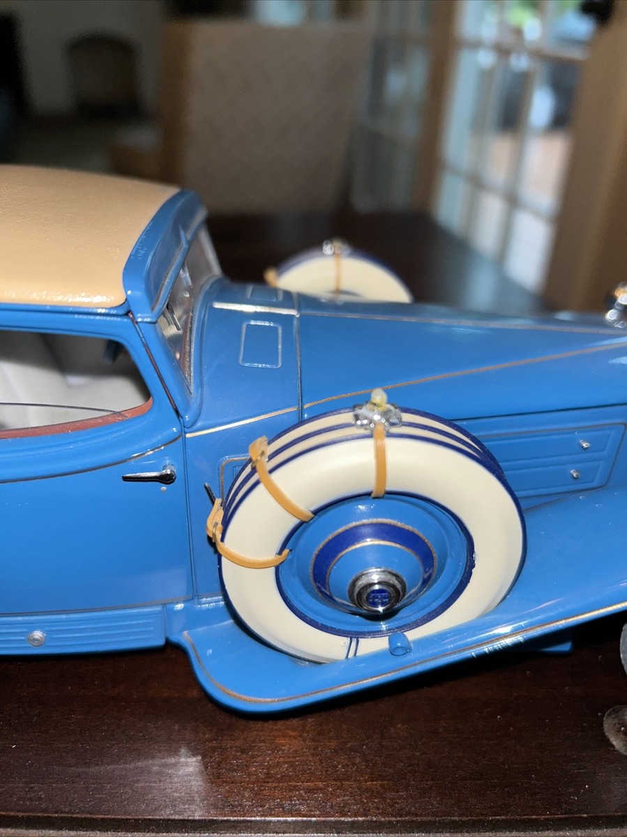 Vintage 1992 The Danbury Mint 1929 Cord L-29 Special Coupe - 1:16