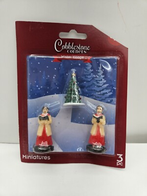 Cobblestone Corners Winter Village Miniatures Christmas Carolers Tree 3 piece
