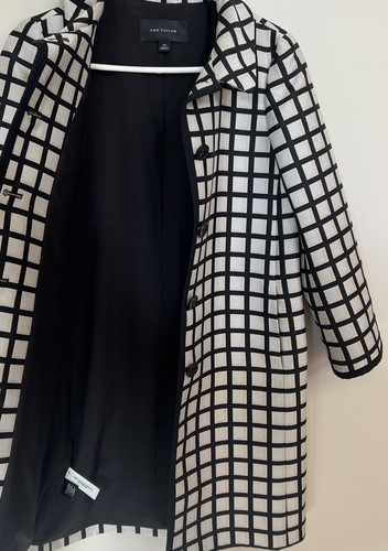 Ann Taylor Women’s XS Black White Checked Lightweight Overcoat Button Lined - Picture 6 of 9