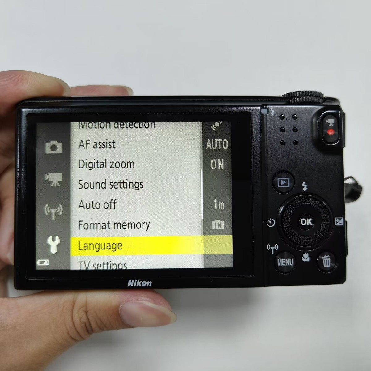 Nikon COOLPIX S9600 Black Compact Digital Camera 16.0MP 22x