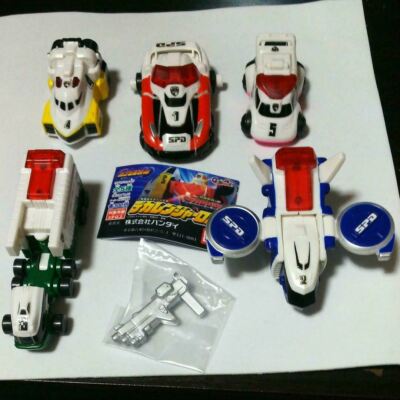 Power Rangers S.P.D. Dekaranger Robo Delta Squad Megazord Capsule Figure BANDAI