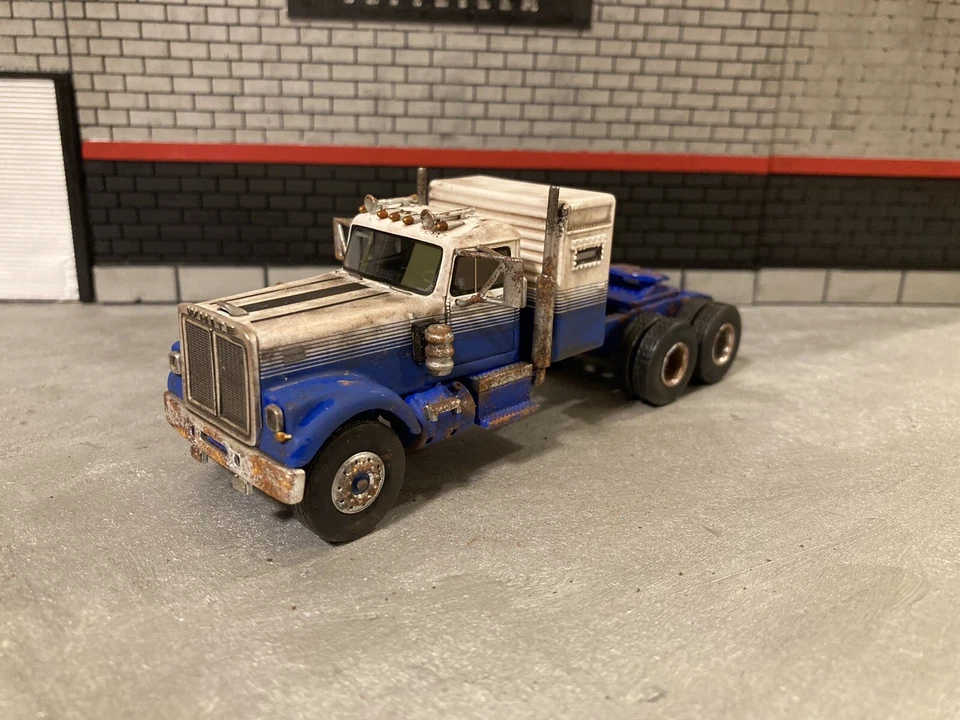 1977 White Road Boss NEO Scale Models Resin 1/64 Weathered Semi Truck Custom - Image 2 of 4