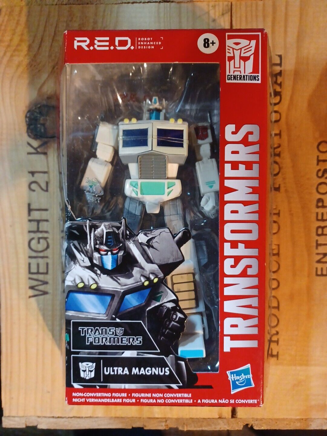 Hasbro Transformers R.E.D. (Robot Enhanced Design) G1 Soundwave Toy Action...