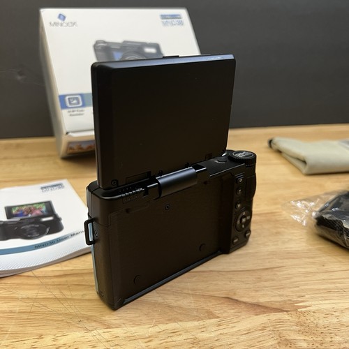 Minolta - MND30 30MP 2.7K Digital Camera with 128gb SD Card - Picture 13 of 20
