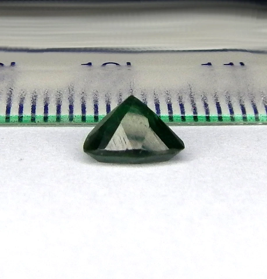 1,3 quilates VVS apatita verde viva natural extraída sin calefacción facetada trillón Brasil Foto 4 de 4