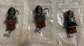 Lego - 6 Mini-Figures & Weapons For Castle  Set 7041 "Troll Battle Wheel"