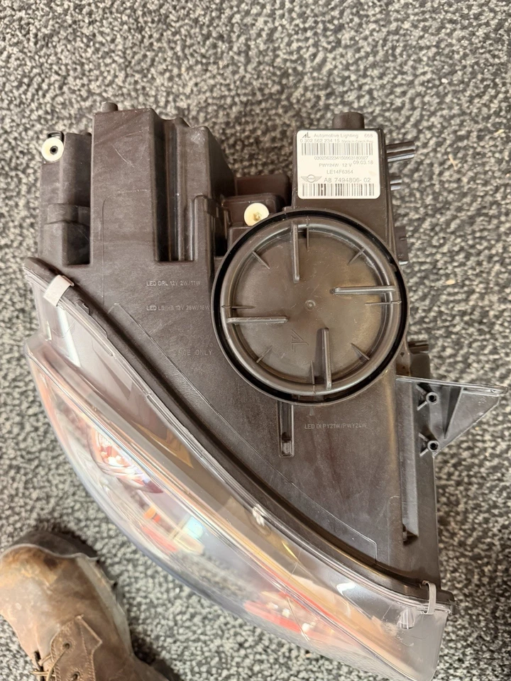 2019 Mini Cooper Countryman Right/Passenger Headlamp Part Number 63-11-7-441-318 - Image 2 of 4