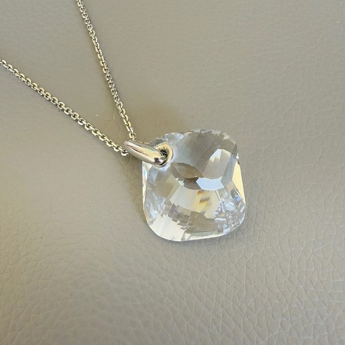 Swarovski Crystal Pendant Necklace - Picture 15 of 22