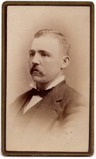 ANTIQUE CDV CIRCA 1880s R.H. TURMAN HANDSOME MAN WITH MUSTACHE ROCHSETER NY