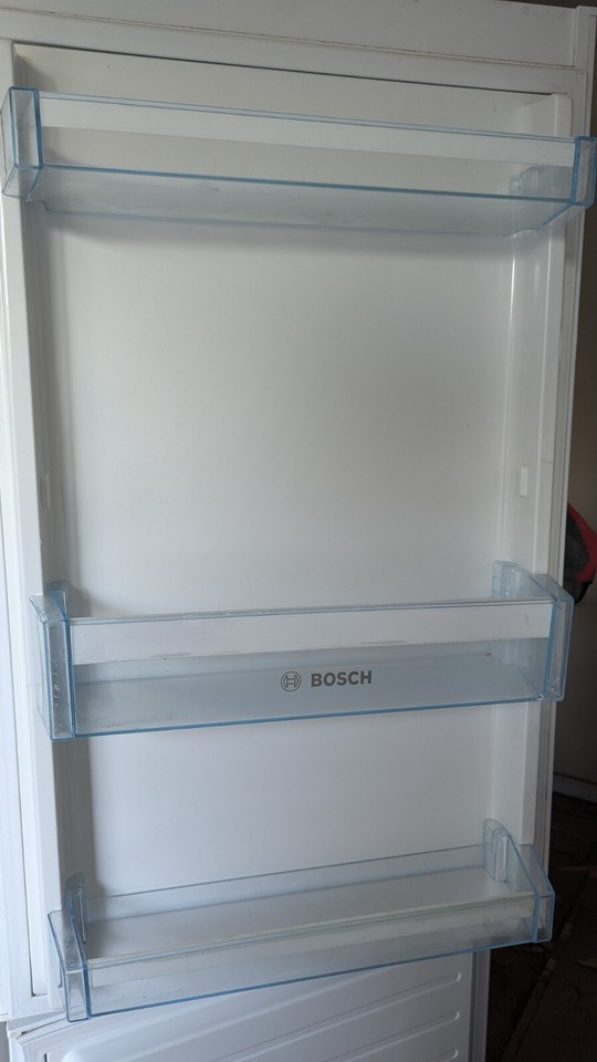 Used Bosch Freestanding Freestanding fridgefreezer KGV33NW20G/11 eBay