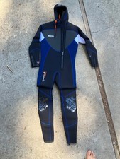 Mares Evolution mens ML M/L wetsuit shorty over full