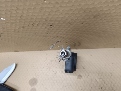 Mercedes Benz W202 W124 R129 Electric Antenna Hirschmann 2028200975 AUTA 6000 KE - Picture 7 of 9