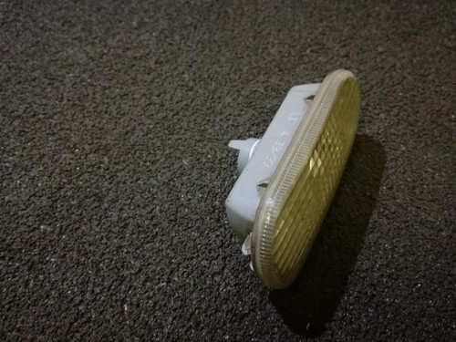 Seitenblinker (Kotflügelblinker) Vorne Rechts  Volkswagen Golf DE142439-58