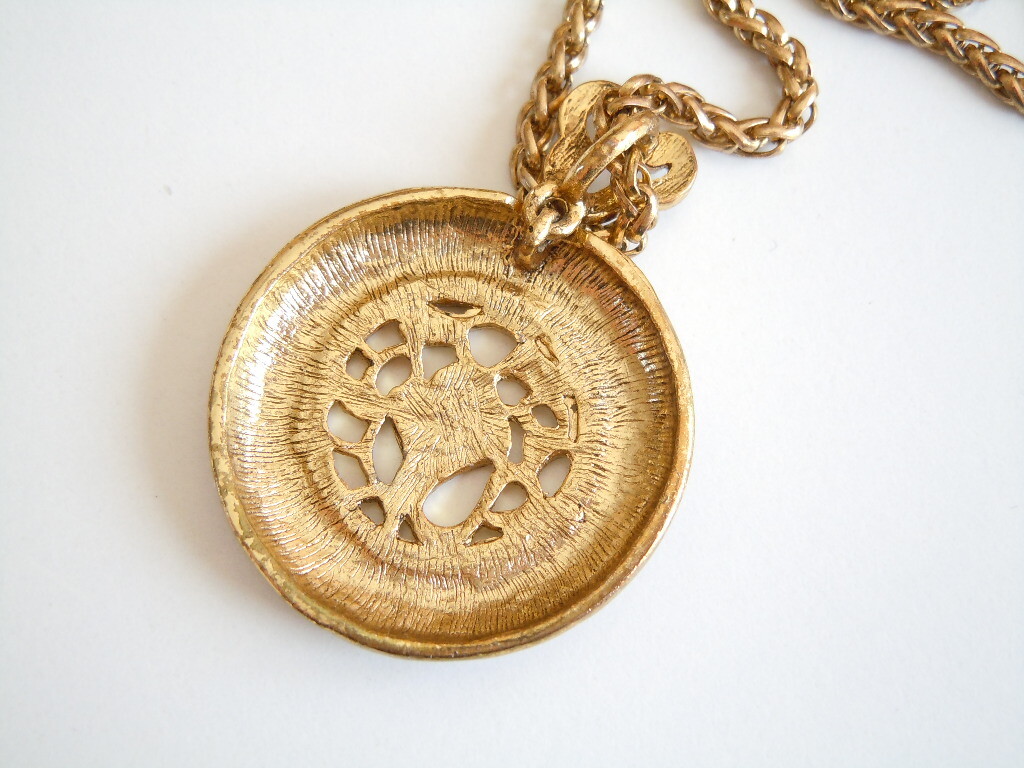 Pattern Pendent Chain Cable Pattern Pendant Round Beige Enamel Rhinestones 31g/40.5-48 ...