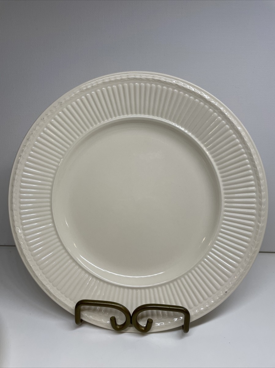 Wedgwood Queen's ware EDME England Salad Plates 8 7/8 inches