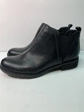 Sofft Women’s Bergamo Black Leather Booties Slip On Size 9.5