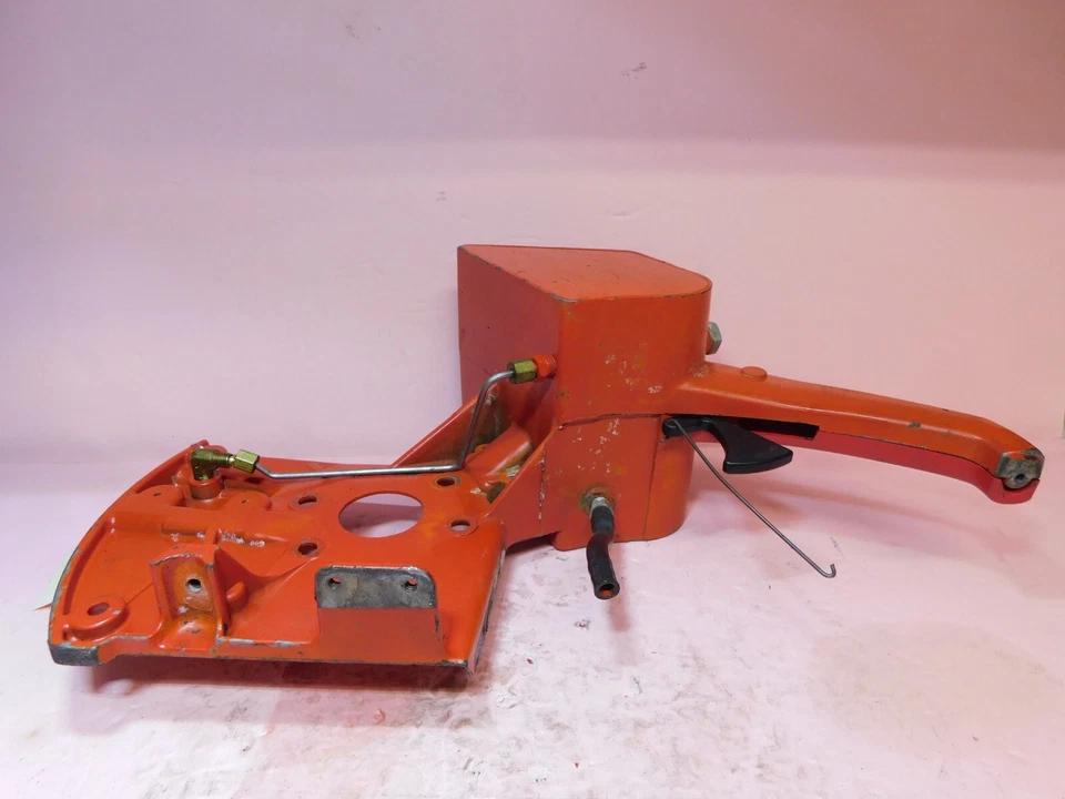 CARCASA TANQUE COMBUSTIBLE GAS PARA MOTOSIERRA SEARS 917-350261 --- CAJA 2563 GK Foto 4 de 4