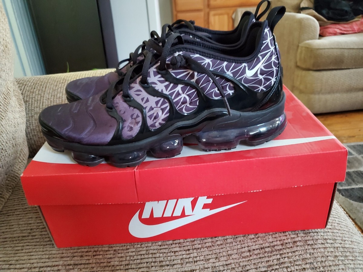 Size 12.5 - Nike Air VaporMax Plus Geometric 2019 | eBay Size 12.5 - Nike Air VaporMax Plus Geometric 2019 | eBay