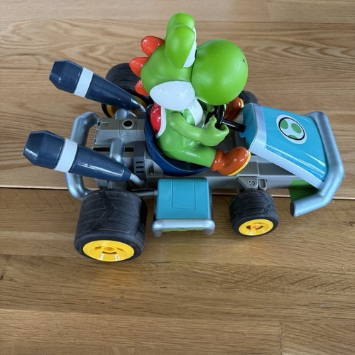 Carrera 2013 Nintendo Large Mario & Yoshi Mario Kart Remote Control  - Picture 6 of 7
