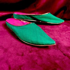 Vintage Shoe Ladies Taj Of India Green Slip On Sandal Shoe Hostess 1950s 60s