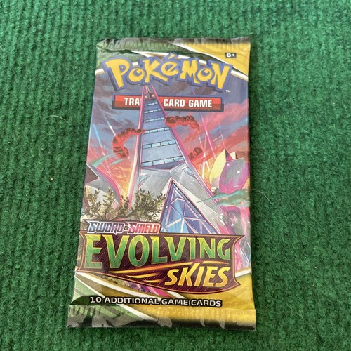 Pokémon TCG Sword & Shield Evolving Skies Booster Pack
