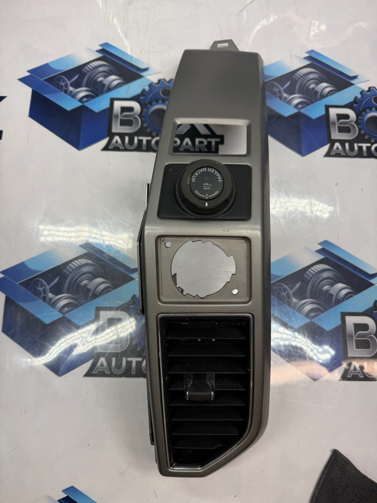 2018-2021 FORD F-150 DASH TRIM A/C AIR GRILL FL3B19C682A OEM