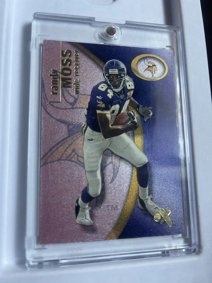 RANDY MOSS 2001 Fleer EX-2001 #76 CREDENCIAIS ESSENCIAIS AGORA /299 - Imagem 2 de 4