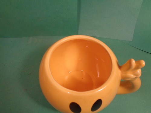 Smiley Face Giving A Peace Zeichen Kaffeebecher (gebraucht/EUC) - Bild 5 von 9