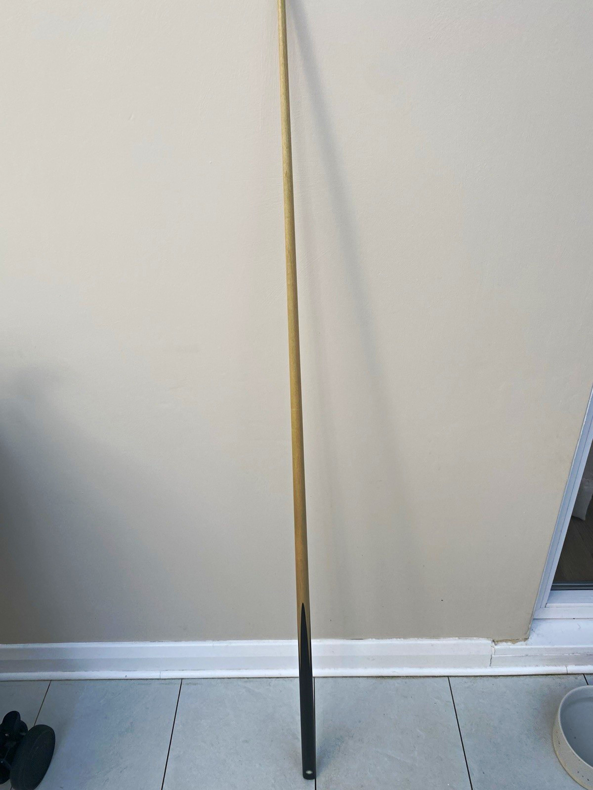 Stamford Cuemakers Snooker Cue 1 Piece Ebony & Maple (H - 148cm T- 9.5mm W-429g)